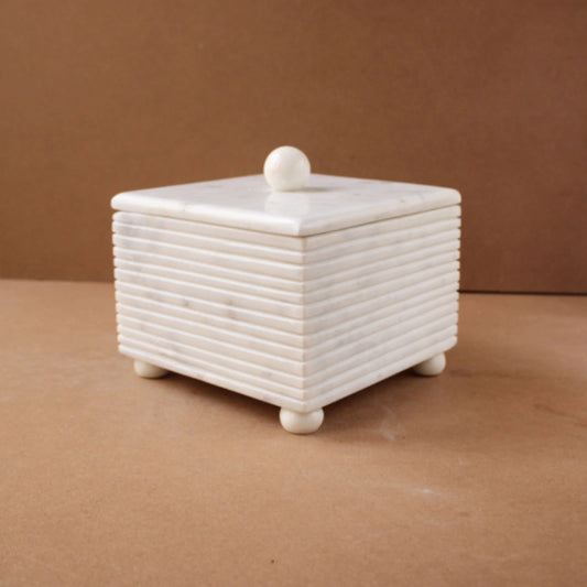 Strip White 6x6x5 inches